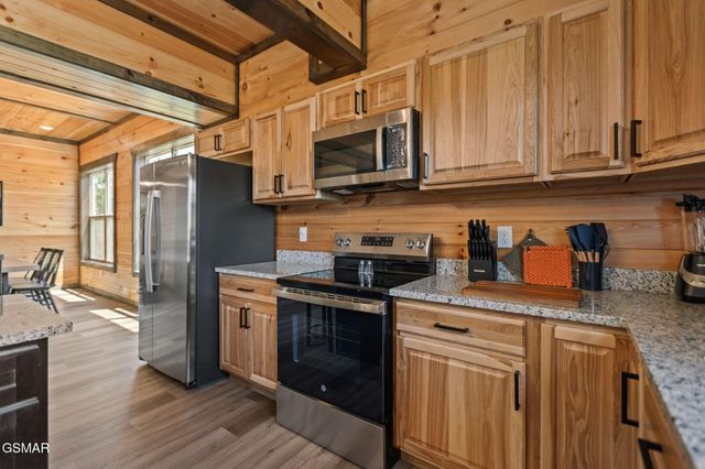 1122 Sanctuary Shores Way, Sevierville, TN 37876