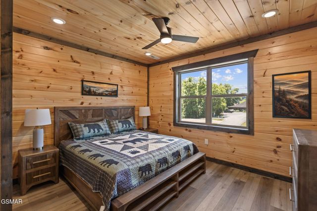 1122 Sanctuary Shores Way, Sevierville, TN 37876
