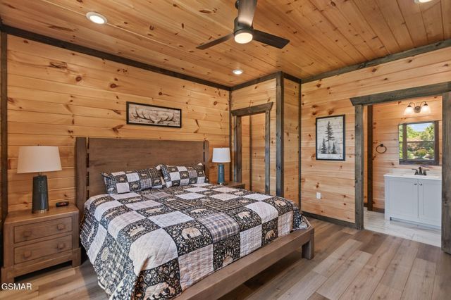 1122 Sanctuary Shores Way, Sevierville, TN 37876