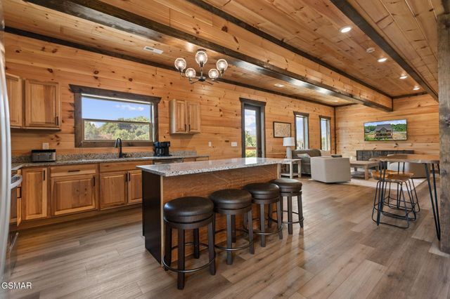 1122 Sanctuary Shores Way, Sevierville, TN 37876