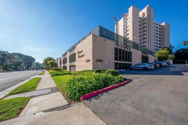 2500 torrey pines 119, La Jolla, CA 92037