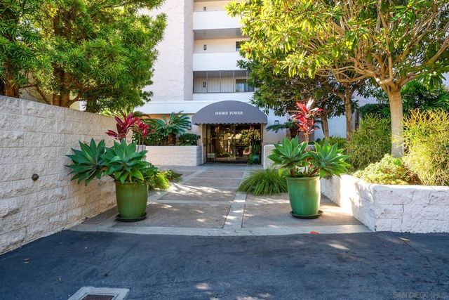 2500 torrey pines 119, La Jolla, CA 92037