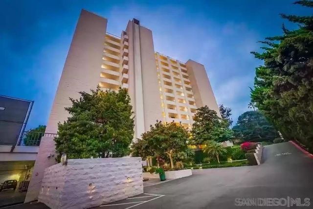 2500 torrey pines 119, La Jolla, CA 92037