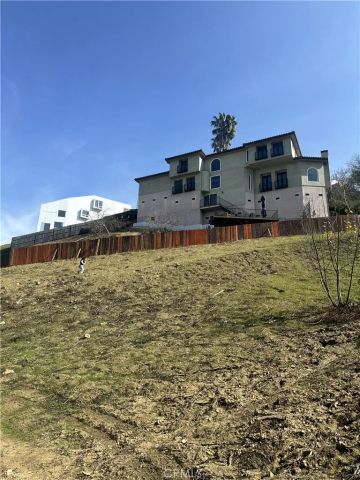 3820 Barryknoll Dr, Los Angeles, CA 90065