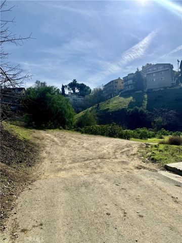 3820 Barryknoll Dr, Los Angeles, CA 90065