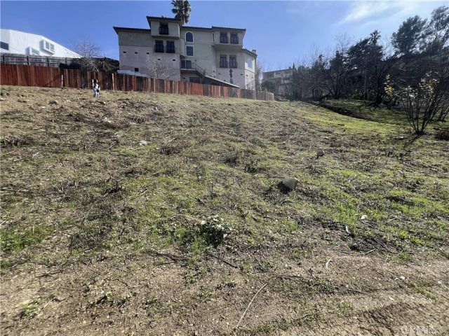 3820 Barryknoll Dr, Los Angeles, CA 90065