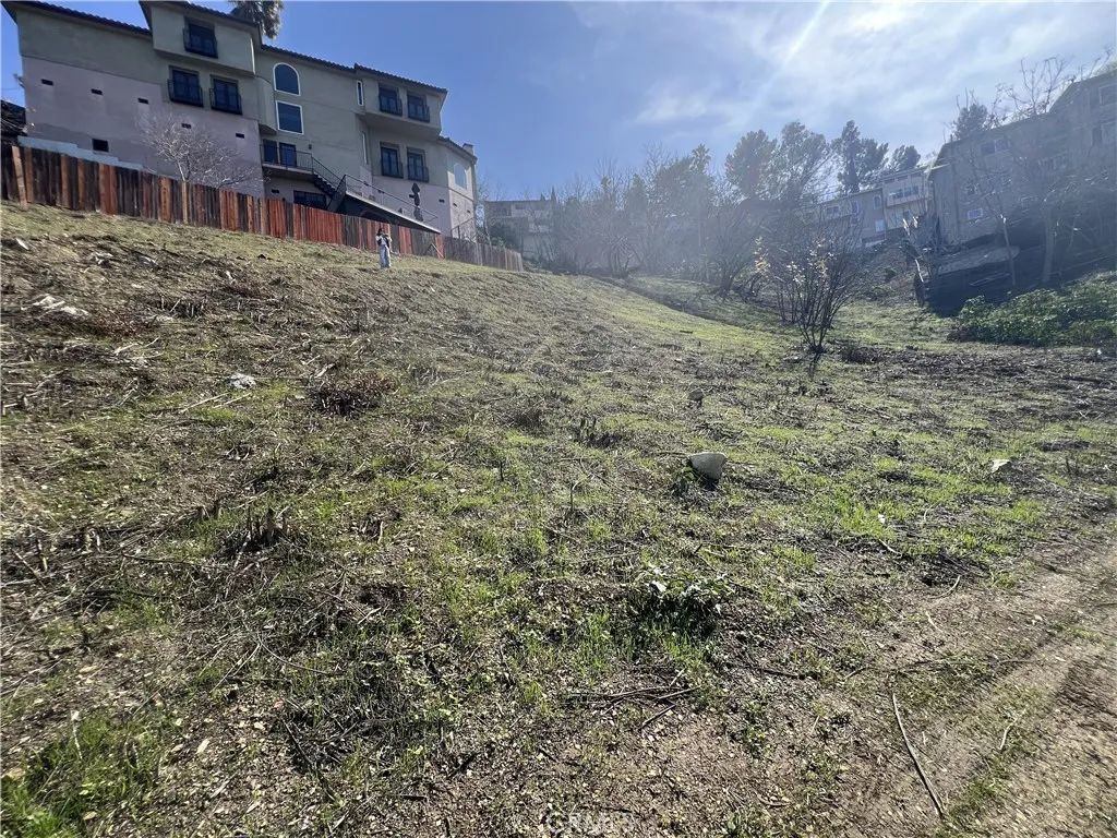 3820 Barryknoll Dr, Los Angeles, CA 90065