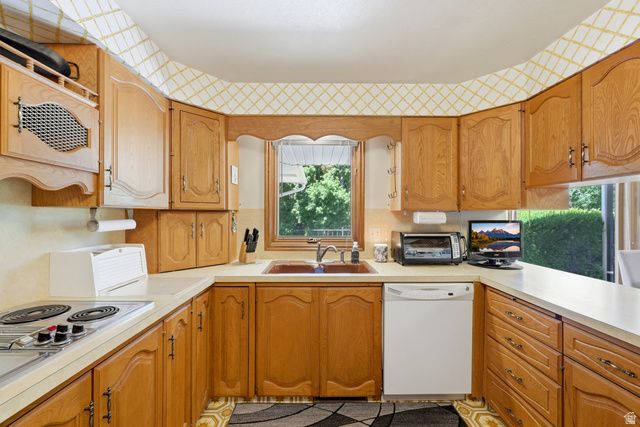381 OAK LN, Kaysville, UT 84037