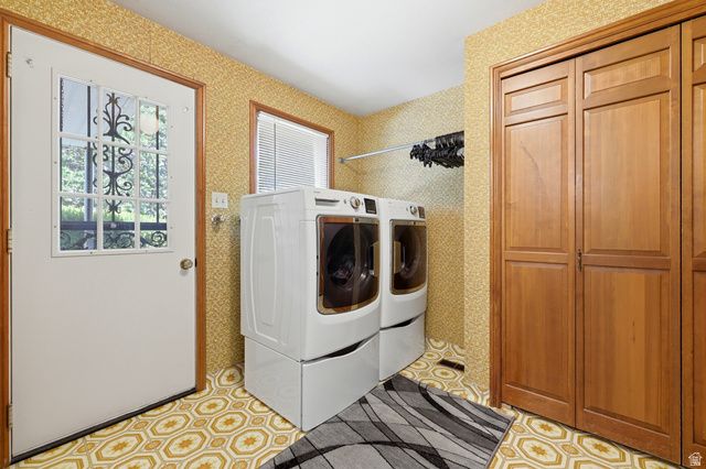 381 OAK LN, Kaysville, UT 84037