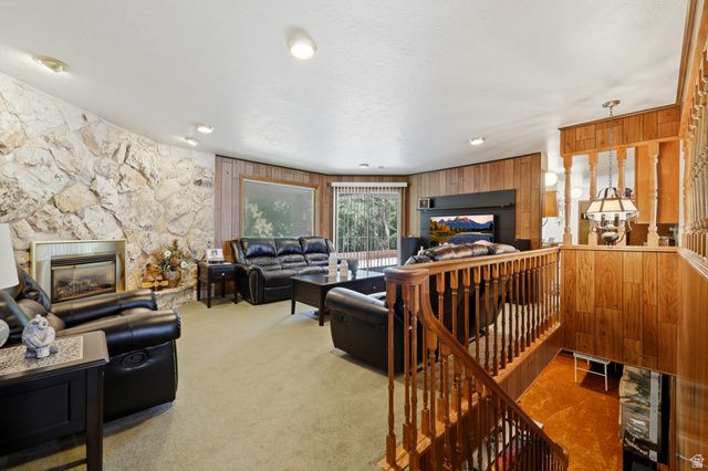 381 OAK LN, Kaysville, UT 84037