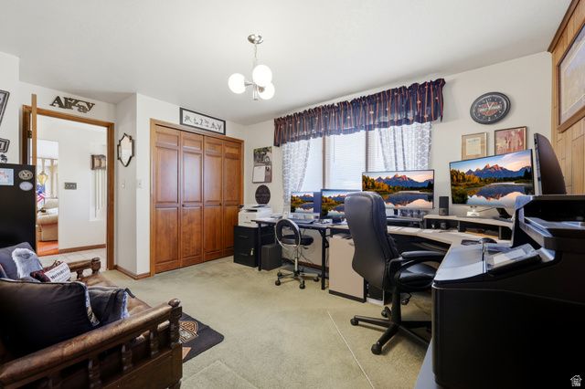 381 OAK LN, Kaysville, UT 84037