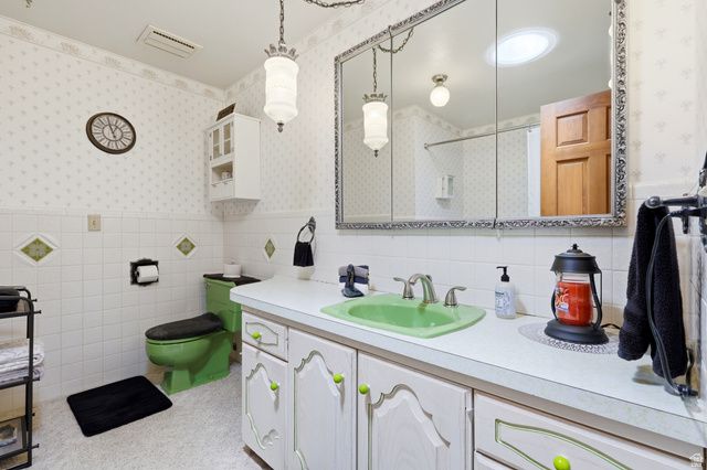 381 OAK LN, Kaysville, UT 84037