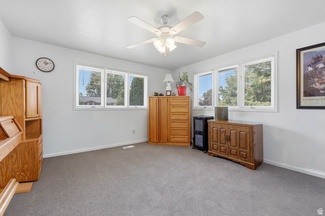 381 OAK LN, Kaysville, UT 84037