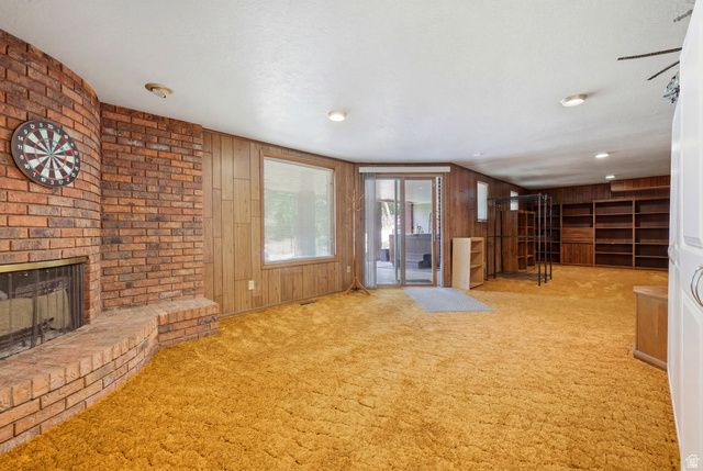 381 OAK LN, Kaysville, UT 84037