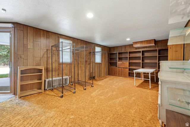 381 OAK LN, Kaysville, UT 84037