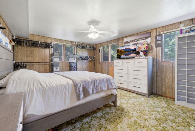 381 OAK LN, Kaysville, UT 84037