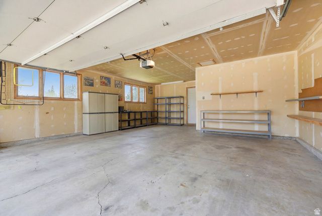 381 OAK LN, Kaysville, UT 84037