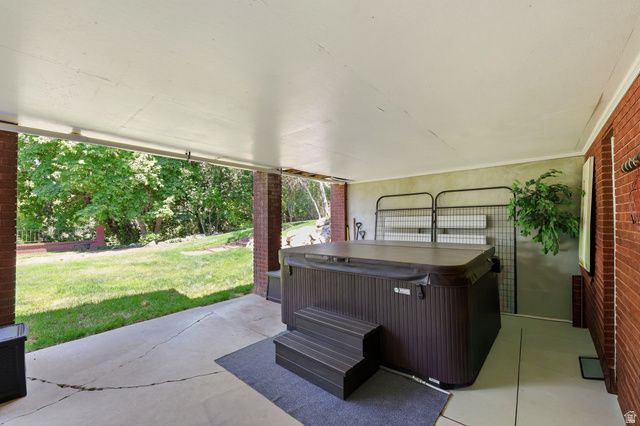 381 OAK LN, Kaysville, UT 84037