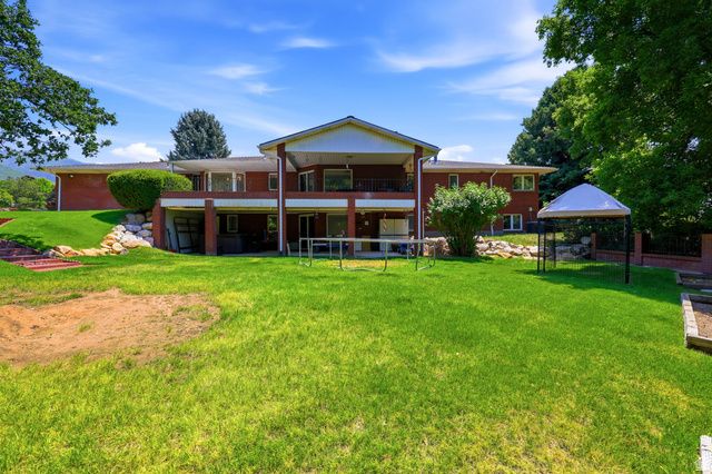 381 OAK LN, Kaysville, UT 84037