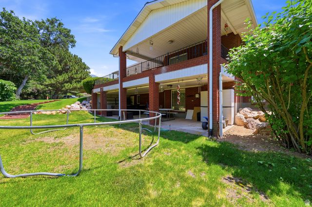 381 OAK LN, Kaysville, UT 84037