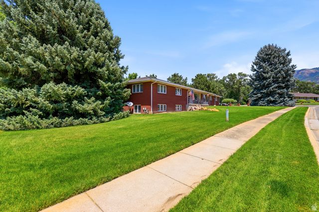381 OAK LN, Kaysville, UT 84037