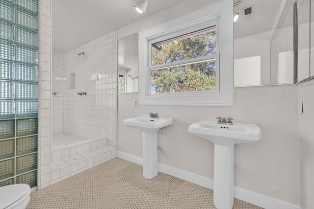 8464 Sunset Ave, Fair Oaks, CA 95628