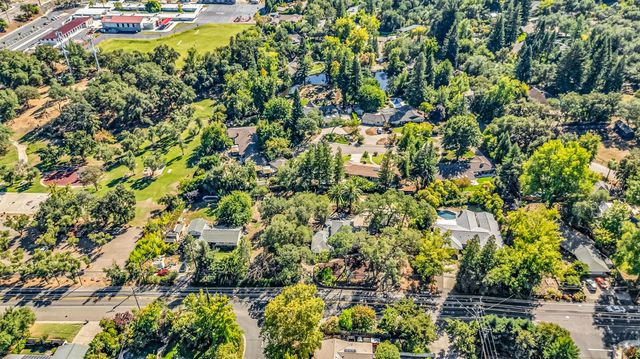 8464 Sunset Ave, Fair Oaks, CA 95628