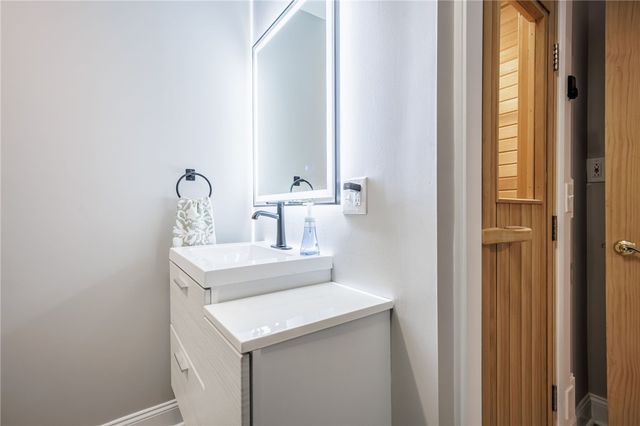 3233 White Pine Lane, Macedon, NY 14502