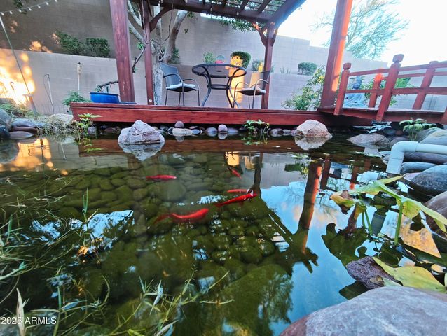 136 E DESERT WIND Drive, Phoenix, AZ 85048