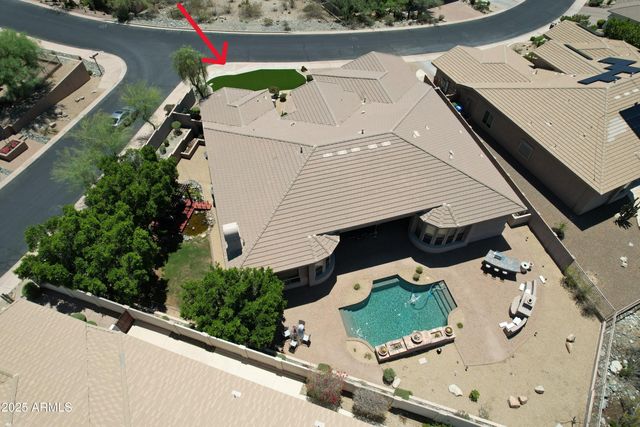 136 E DESERT WIND Drive, Phoenix, AZ 85048