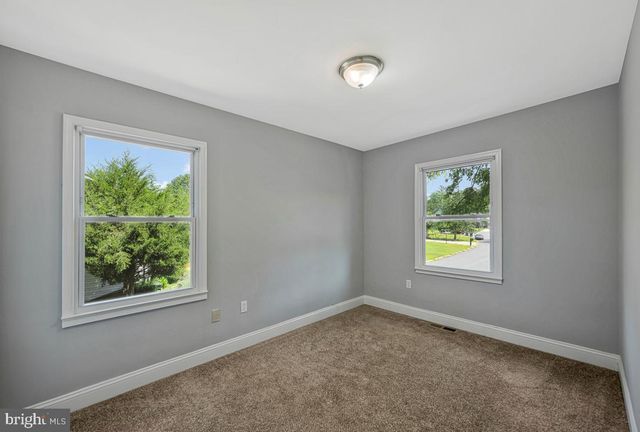 409 UNIVERSITY DR, Waldorf, MD 20602