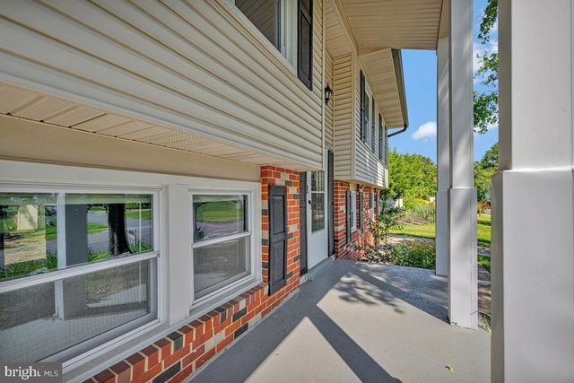 409 UNIVERSITY DR, Waldorf, MD 20602