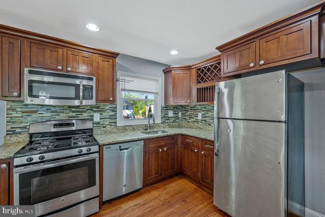409 UNIVERSITY DR, Waldorf, MD 20602