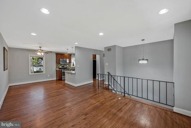 409 UNIVERSITY DR, Waldorf, MD 20602