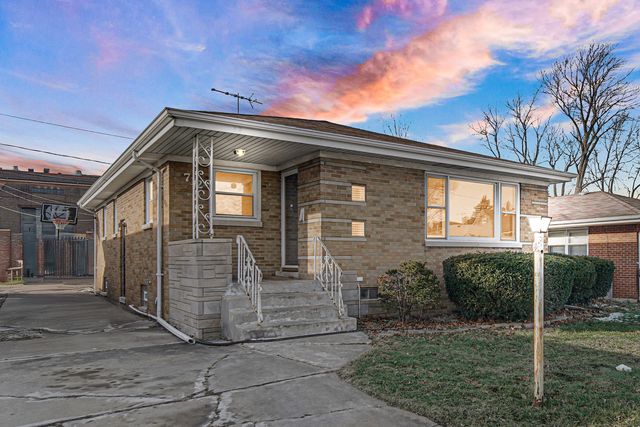 712 May Street, Calumet City, IL 60409