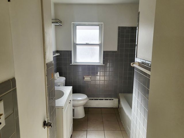 712 May Street, Calumet City, IL 60409