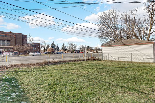 712 May Street, Calumet City, IL 60409