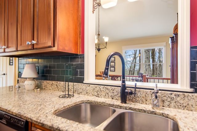 705 Laurel Ridge Drive, Ellijay, GA 30536