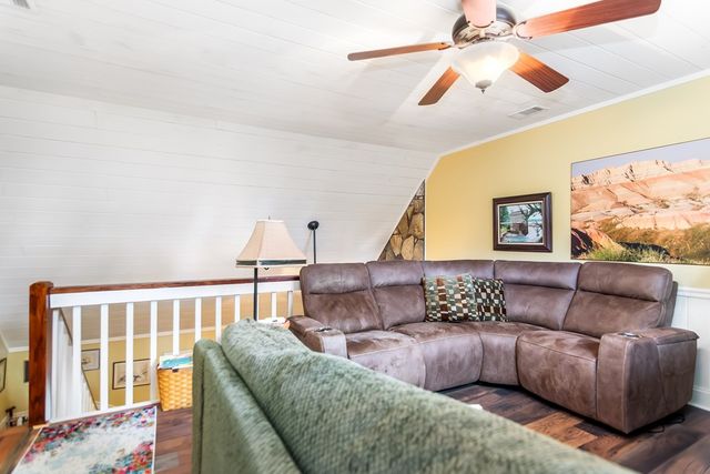 705 Laurel Ridge Drive, Ellijay, GA 30536