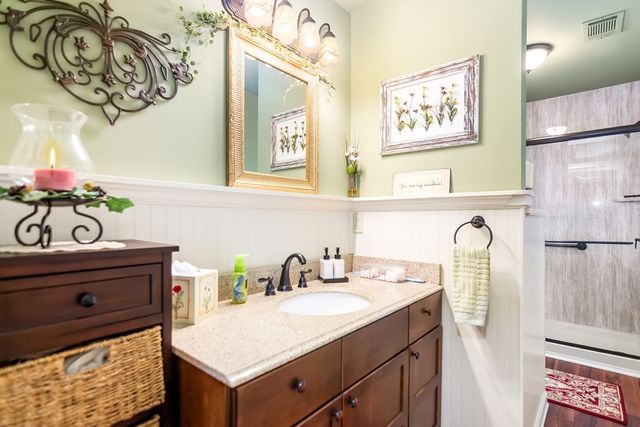 705 Laurel Ridge Drive, Ellijay, GA 30536