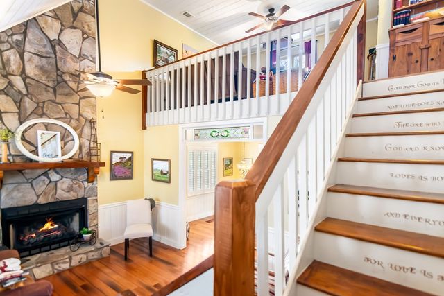 705 Laurel Ridge Drive, Ellijay, GA 30536