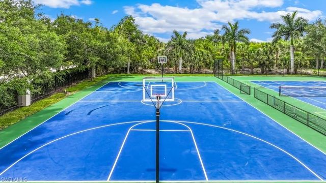9952 Springlake CIR, Estero, FL 33928
