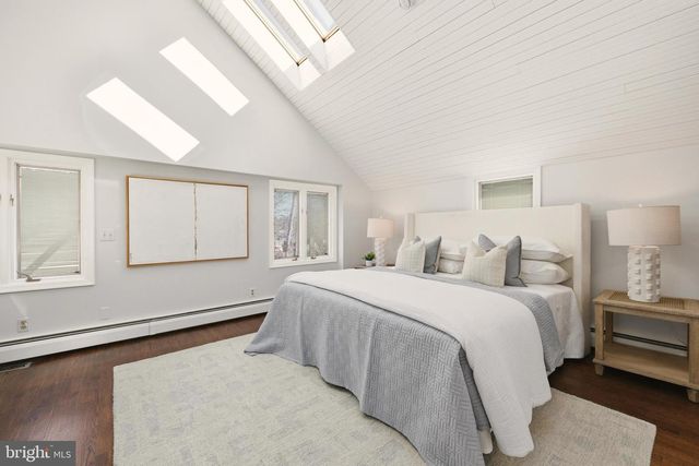 8304 WOODHAVEN BLVD, Bethesda, MD 20817