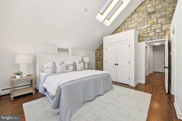 8304 WOODHAVEN BLVD, Bethesda, MD 20817