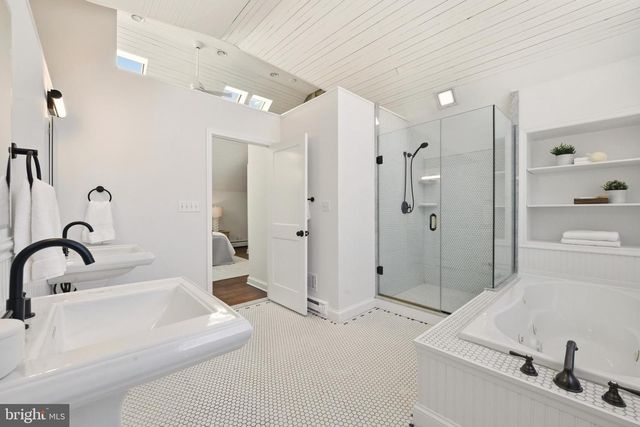 8304 WOODHAVEN BLVD, Bethesda, MD 20817