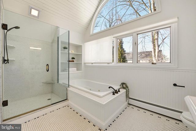 8304 WOODHAVEN BLVD, Bethesda, MD 20817