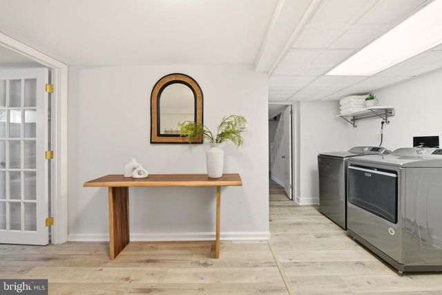 8304 WOODHAVEN BLVD, Bethesda, MD 20817