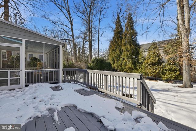 8304 WOODHAVEN BLVD, Bethesda, MD 20817