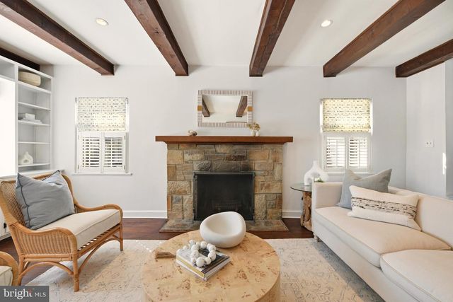 8304 WOODHAVEN BLVD, Bethesda, MD 20817