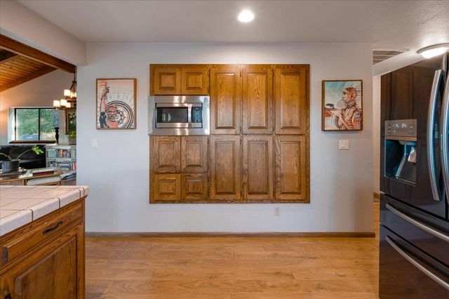11817 Warbler Way, Penn Valley, CA 95946